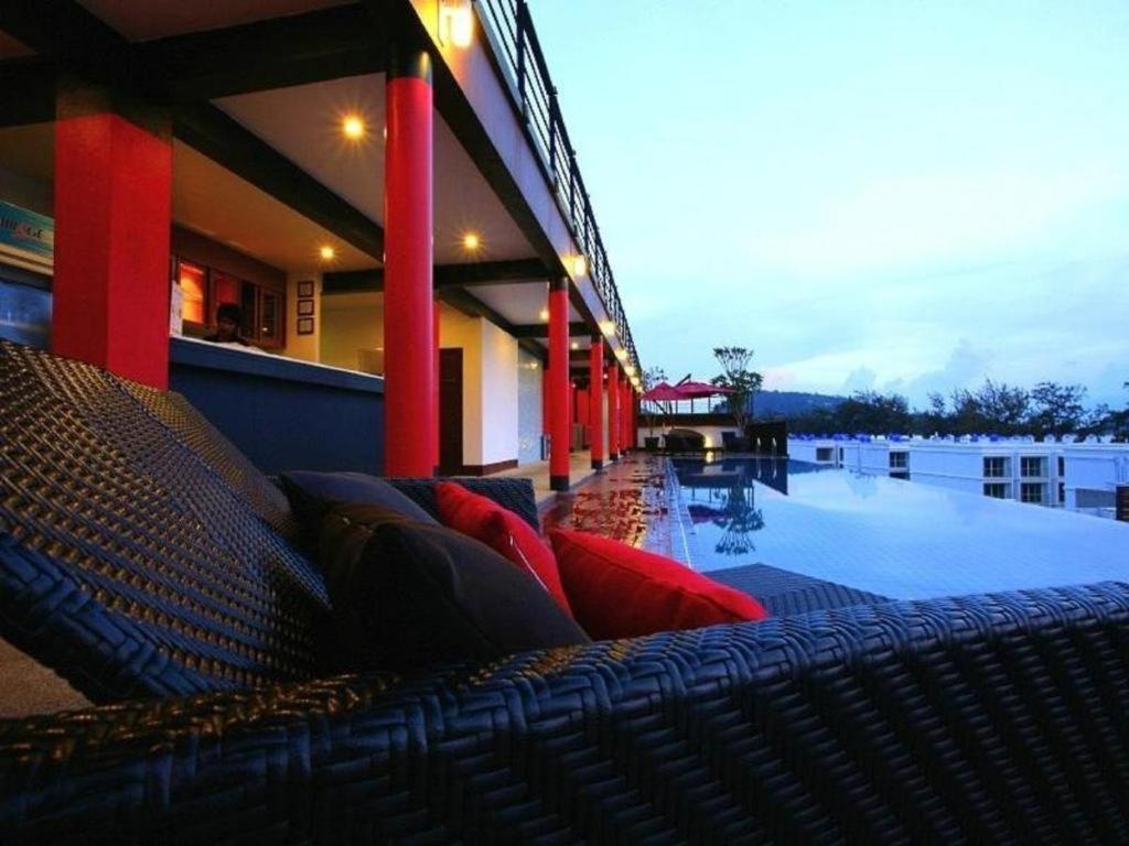7Q Patong Exterior foto