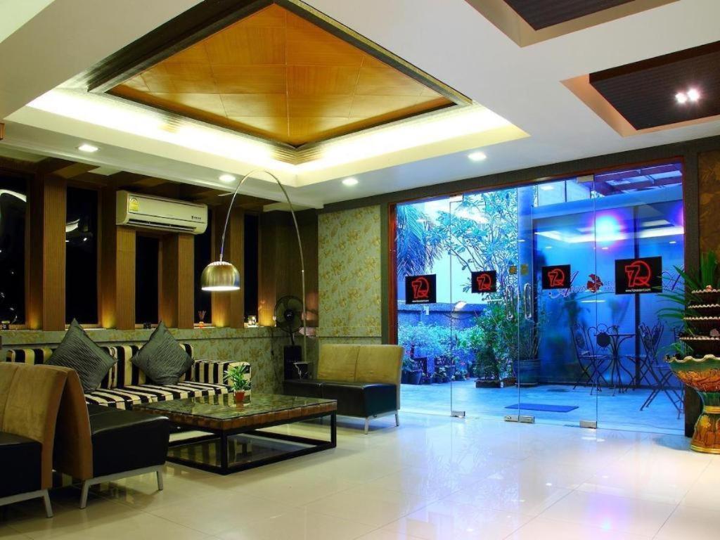 7Q Patong Exterior foto